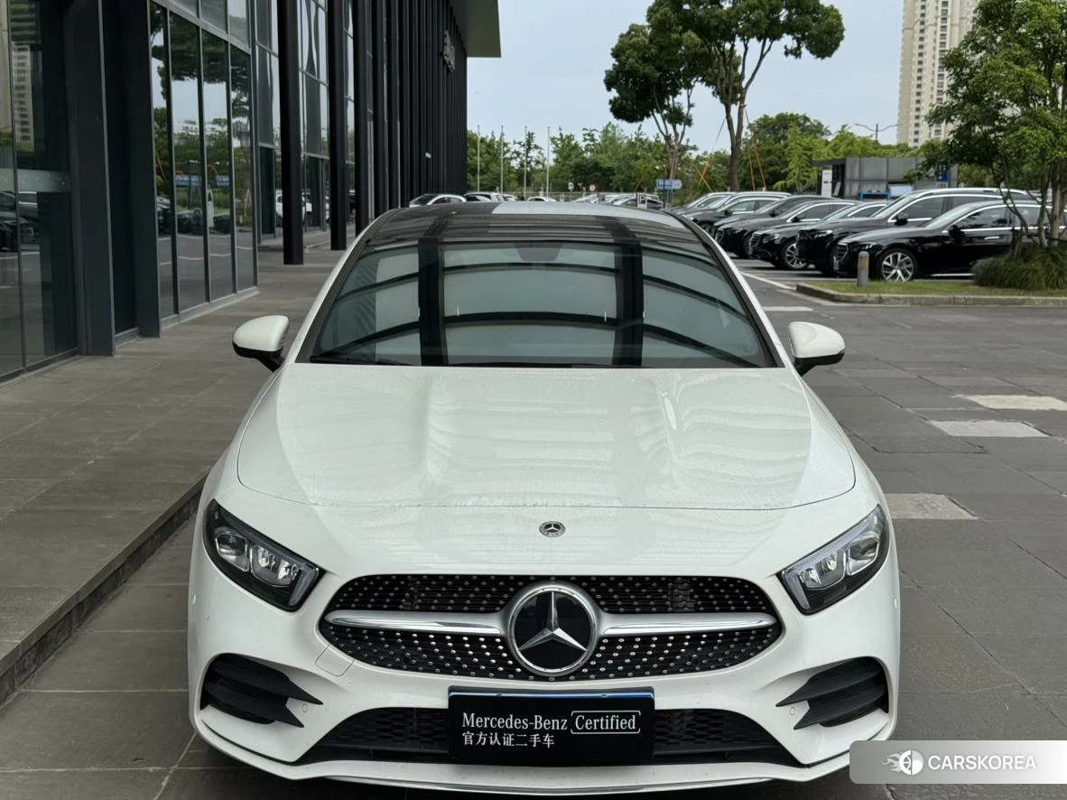 Mercedes-Benz Class A 2022 Белый из Китая, фото 4