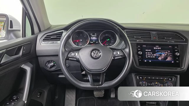 Volkswagen Tiguan second Generation 2018 Белый из Кореи, фото 4