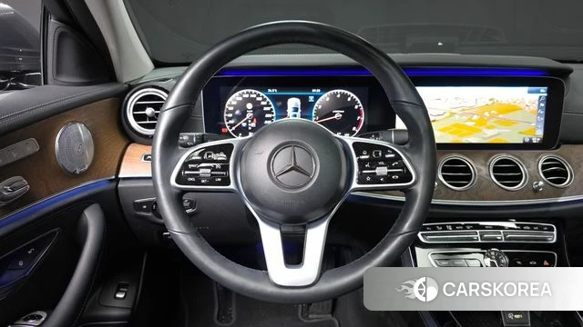 Mercedes-Benz E-Class W213 2018 Серый из Кореи, фото 4