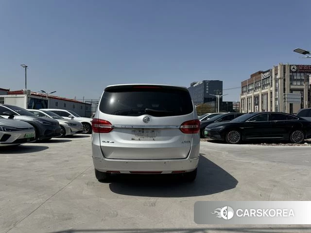 Buick GL8 2019 Серебристо-серый из Китая, фото 4