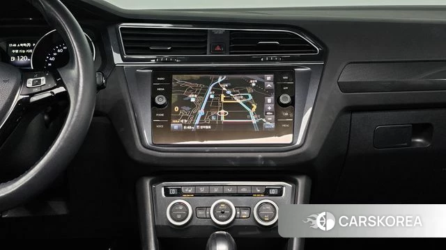 Volkswagen Tiguan second Generation 2019 Серый из Кореи, фото 4
