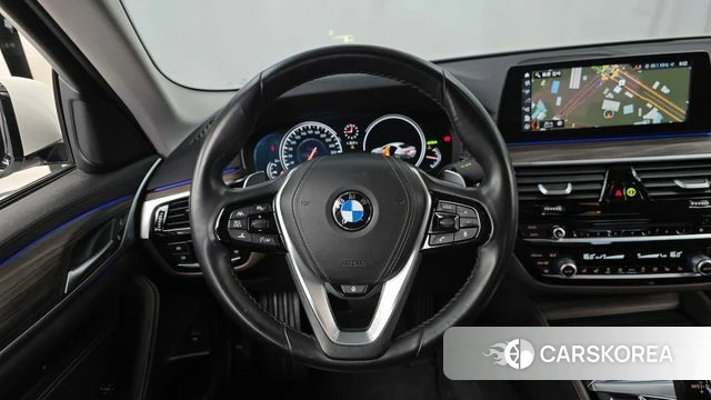 BMW 5 Series (G30) 2018 Белый из Кореи, фото 4