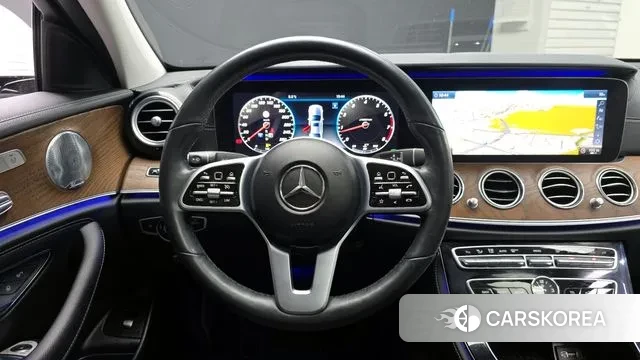 Mercedes-Benz E-Class W213 2019 Белый из Кореи, фото 4