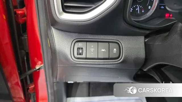 Hyundai Venue 2019 Красный из Кореи, фото 4