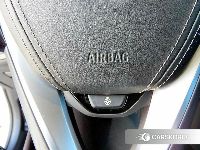 BMW 5 Series (G30) 2019 Белый из Кореи, фото 4