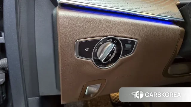 Mercedes-Benz E-Class W213 2021 Серый из Кореи, фото 4