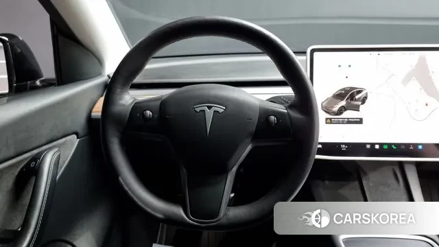 Tesla Model Y 2021 Черный из Кореи, фото 4