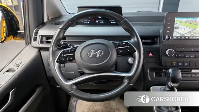 Hyundai Staria 2023 Желтый из Кореи, фото 4