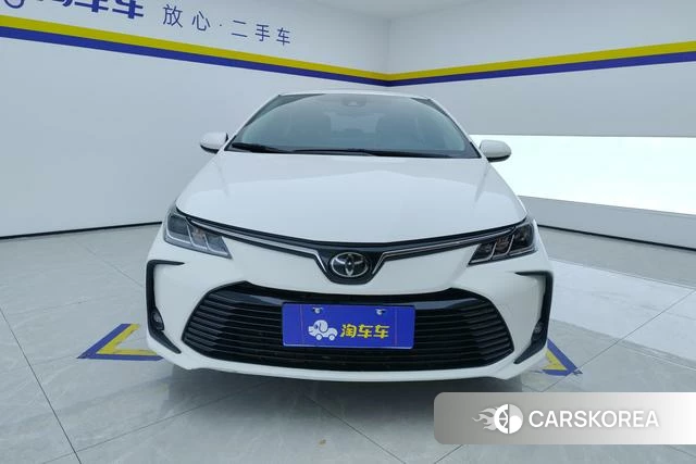 Toyota Corolla 2021 Белый из Китая, фото 4