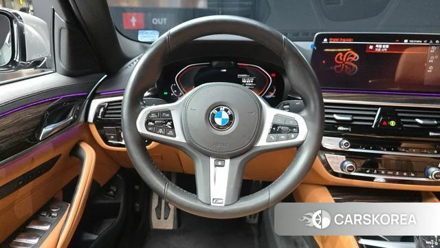 BMW 5 Series (G30) 2020 Серебристо-серый из Кореи, фото 4