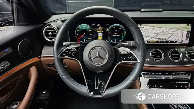 Mercedes-Benz E-Class W213 2023 Серый из Кореи, фото 4