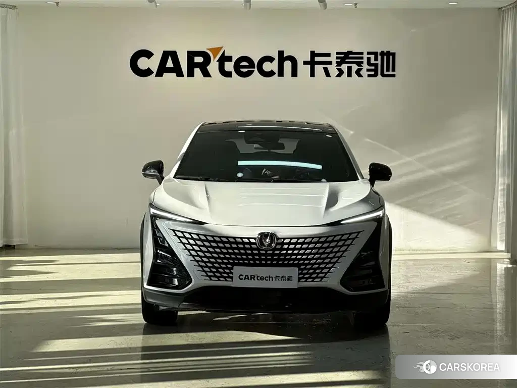 Chang'an UNI-T 2023 Белый из Китая, фото 4