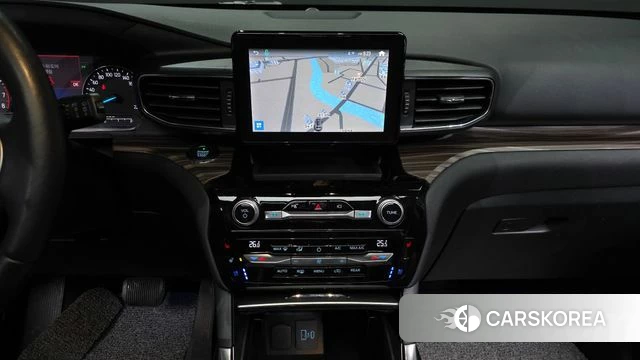 Ford Explorer 6th Generation 2021 Белый из Кореи, фото 4