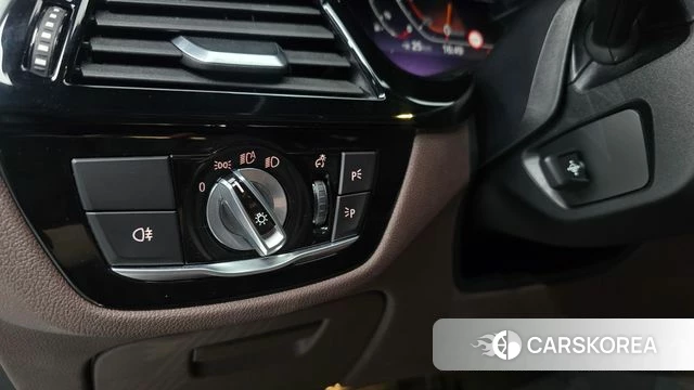 BMW 6 Series GT (G32) 2020 Белый из Кореи, фото 4