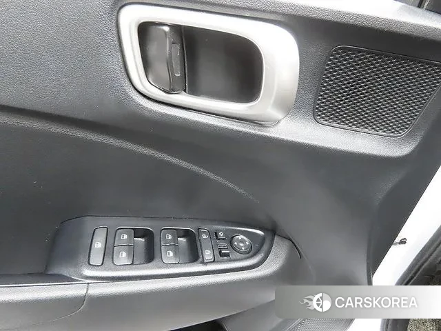 Hyundai Venue 2021 Белый из Кореи, фото 4