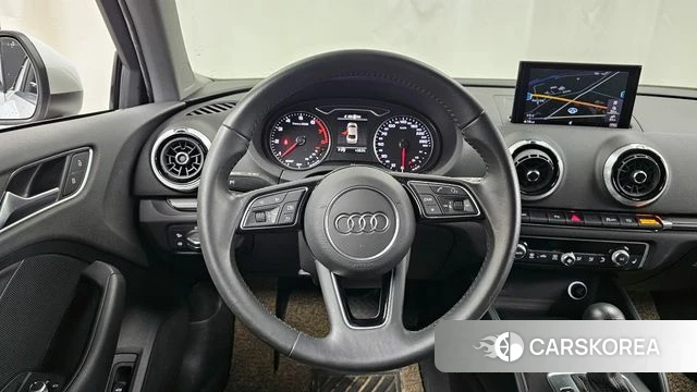 Audi New A3 2018 Белый из Кореи, фото 4