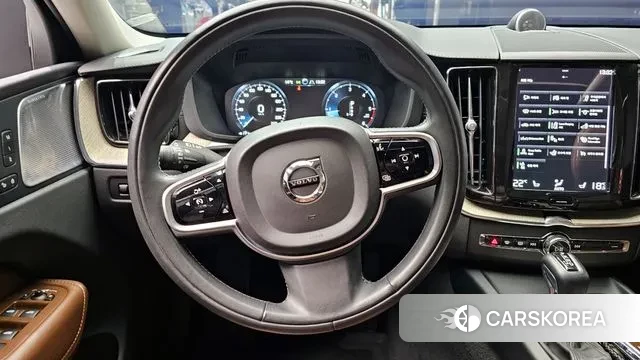 Volvo XC60 second Generation 2019 Белый из Кореи, фото 4