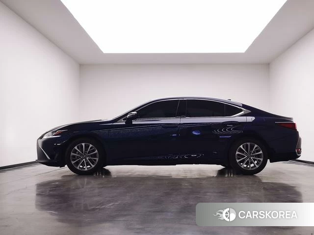 Lexus ES 2023 Синий из Китая, фото 4