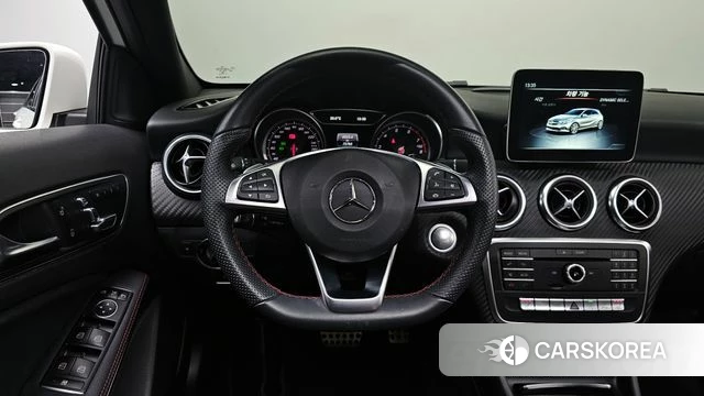 Mercedes-Benz A-Class W176 2018 Белый из Кореи, фото 4