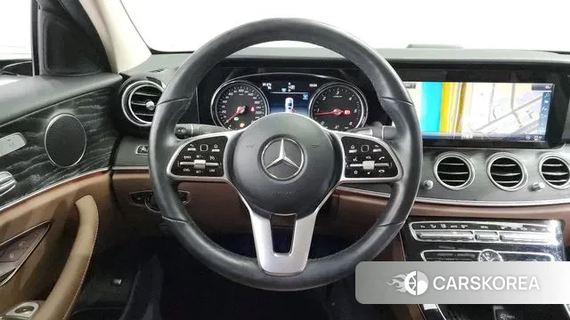 Mercedes-Benz E-Class W213 2019 Белый из Кореи, фото 4