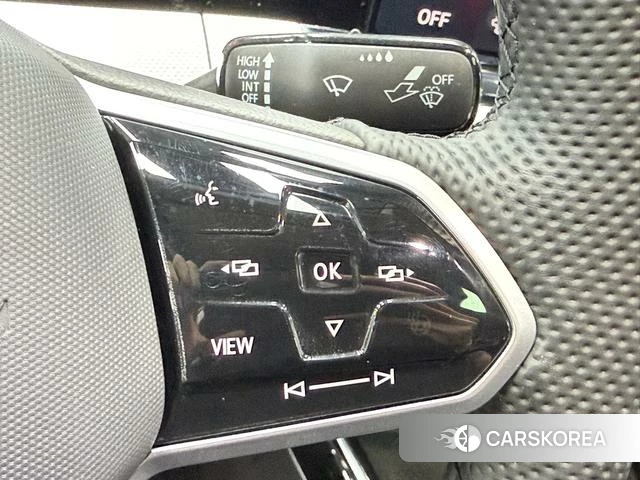 Volkswagen Lingdu 2023 Красный из Китая, фото 4