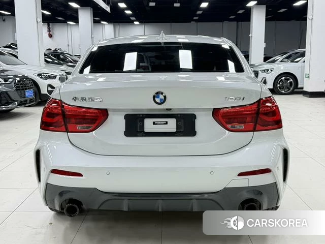 BMW 1 series 2023 Белый из Китая, фото 4