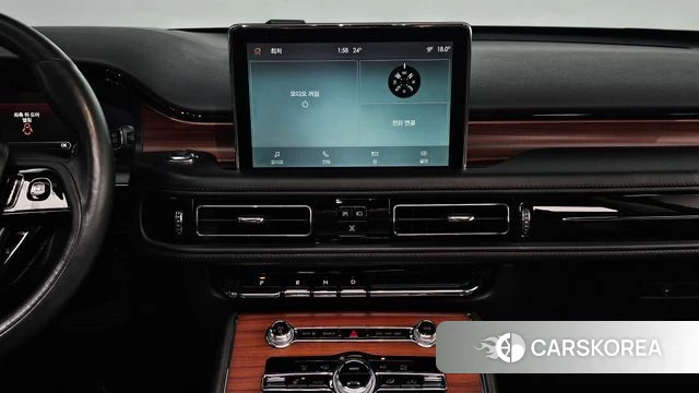 Lincoln Aviator 2nd generation 2021 Белый из Кореи, фото 4