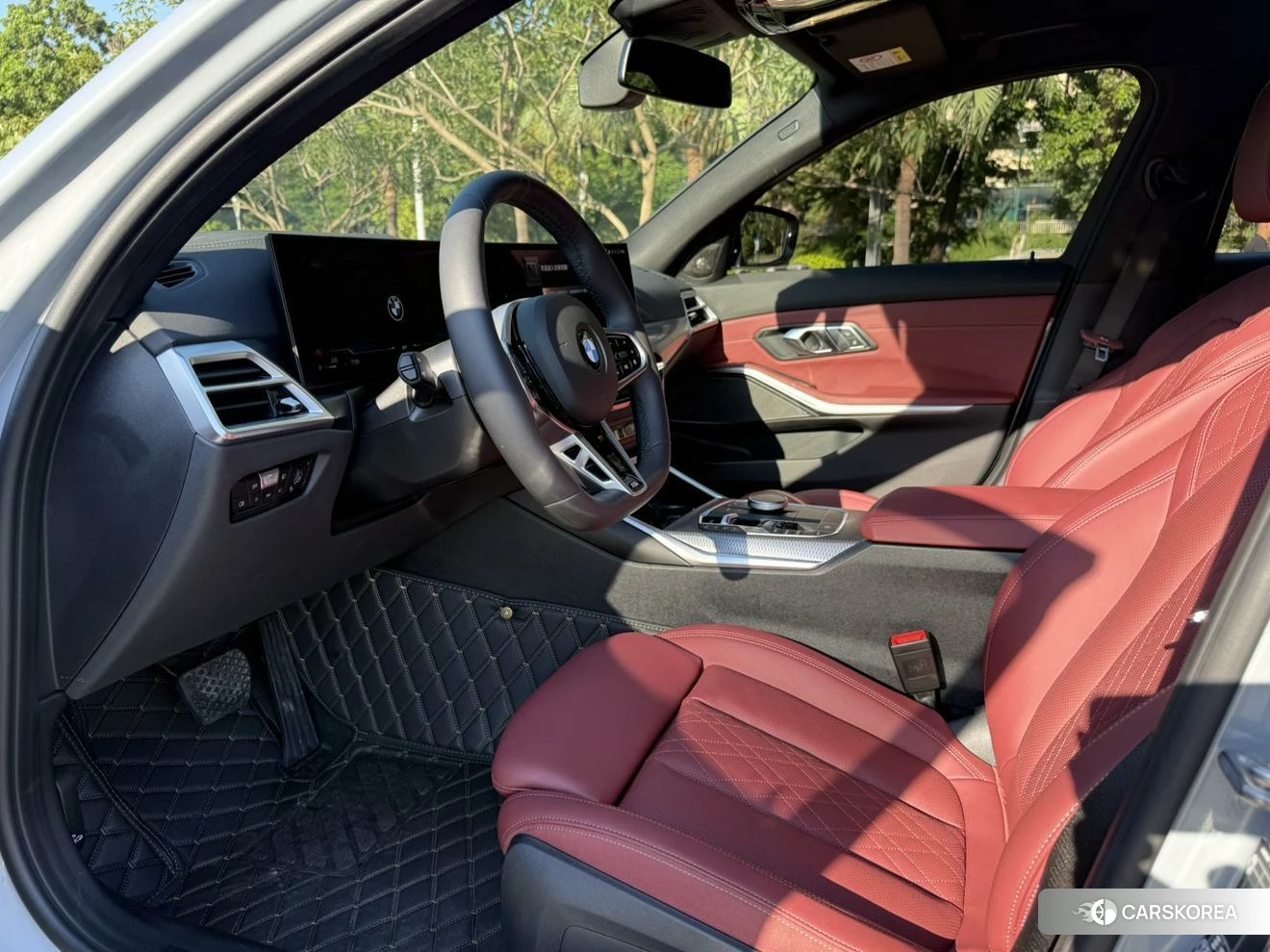 BMW 3 series 2024 Темно-серый из Китая, фото 4