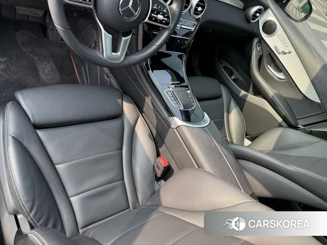 Mercedes-Benz GLC 2021 Белый из Китая, фото 4