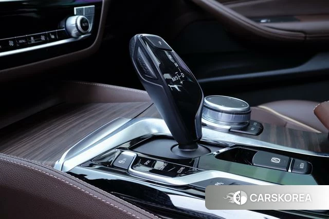 BMW 5 series 2019 Белый из Китая, фото 4