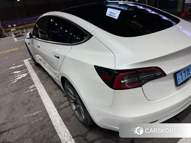 Tesla Model 3 2021 Белый из Кореи, фото 4