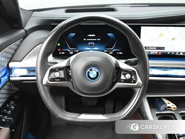 BMW i7 (G70) 2023 Черный из Кореи, фото 4