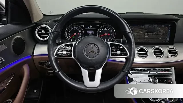 Mercedes-Benz E-Class W213 2018 Черный из Кореи, фото 4