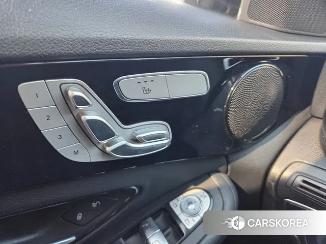 Mercedes-Benz C-Class W205 2019 Темно-зеленый из Кореи, фото 4