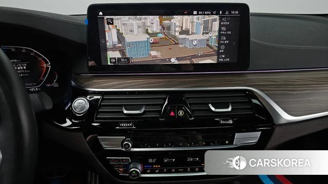 BMW 5 Series (G30) 2020 Белый из Кореи, фото 4