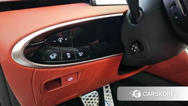 Genesis GV70 2025 Белый из Кореи, фото 4