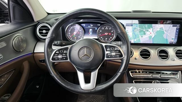 Mercedes-Benz E-Class W213 2018 Черный из Кореи, фото 4