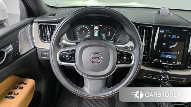 Volvo XC60 second Generation 2019 Белый из Кореи, фото 4