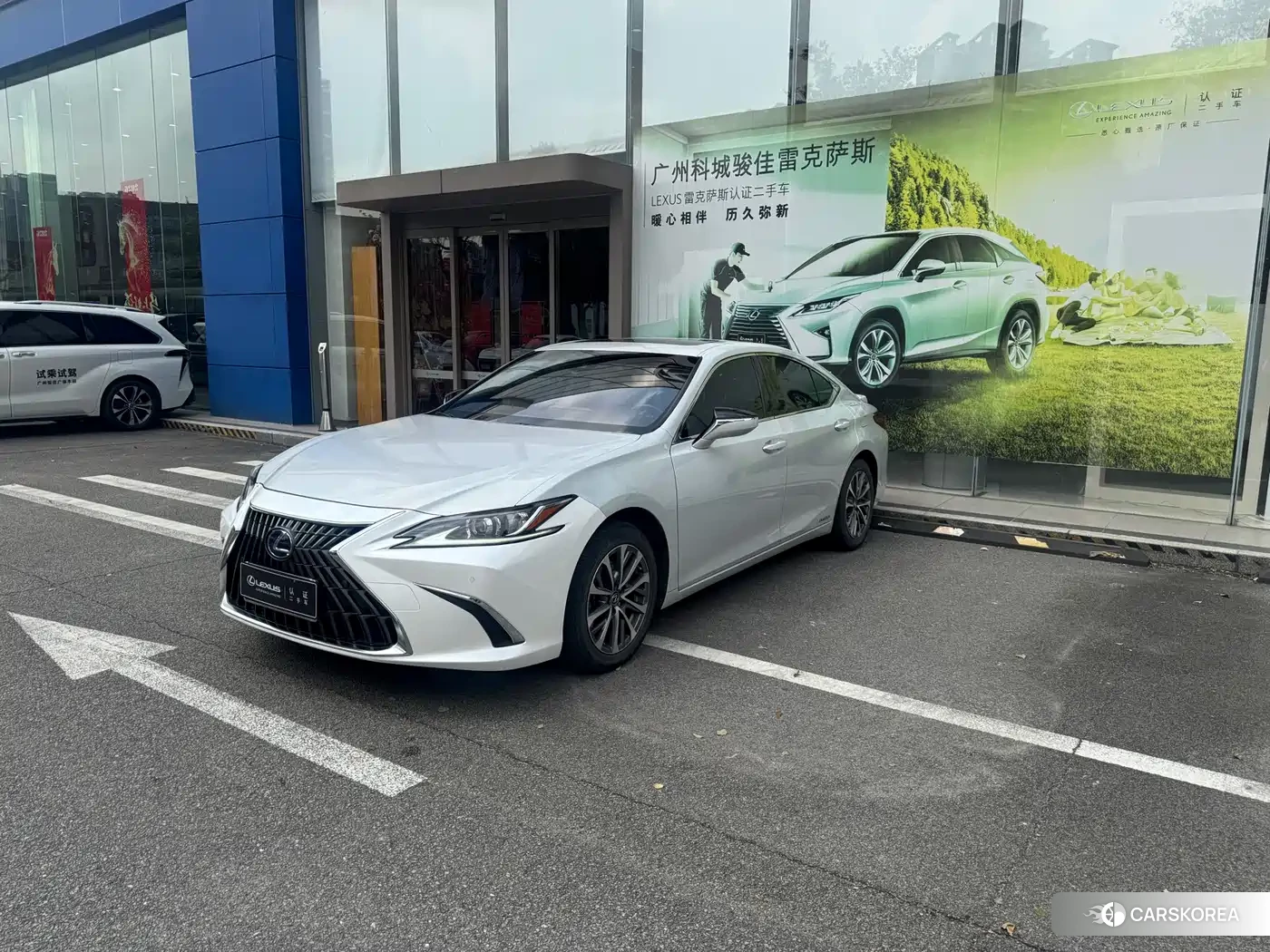 Lexus ES 2021 Белый из Китая, фото 4