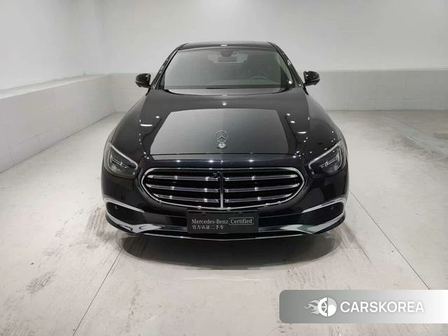 Mercedes-Benz E-class 2023 Черный из Китая, фото 4