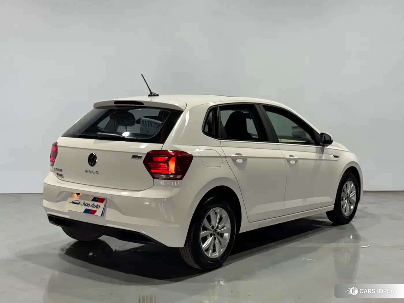 Volkswagen Polo 2022 Белый из Китая, фото 4