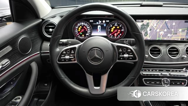 Mercedes-Benz E-Class W213 2020 Серебряный из Кореи, фото 4