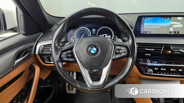 BMW 5 Series (G30) 2018 Белый из Кореи, фото 4