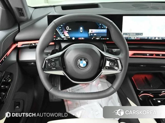 BMW 5 Series (G60) 2025 Белый из Кореи, фото 4