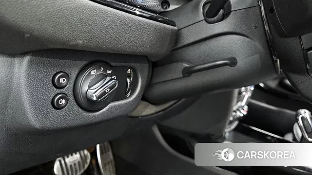 Mini Cooper Clubman 2022 Жемчужный цвет из Кореи, фото 4