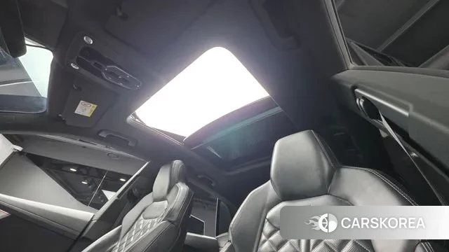 Audi Q8 (4M) 2021 Черный из Кореи, фото 4