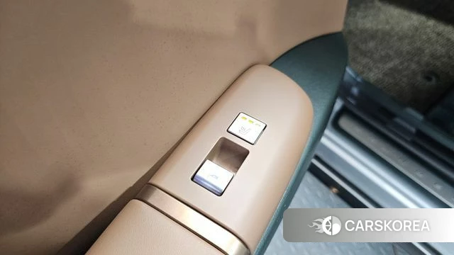 Hyundai Grandeur (GN7) 2023 Серебристо-серый из Кореи, фото 4
