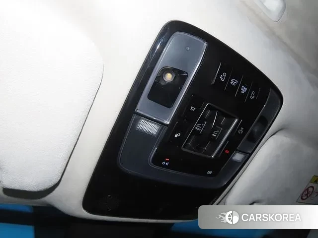 Hyundai Staria 2021 Черный из Кореи, фото 4
