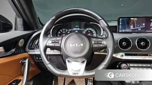 Kia Stinger Meister 2023 Серебристо-серый из Кореи, фото 4