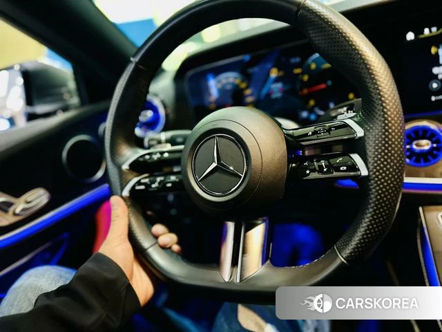 Mercedes-Benz E-class (imported) 2023 Темно-серый из Китая, фото 4